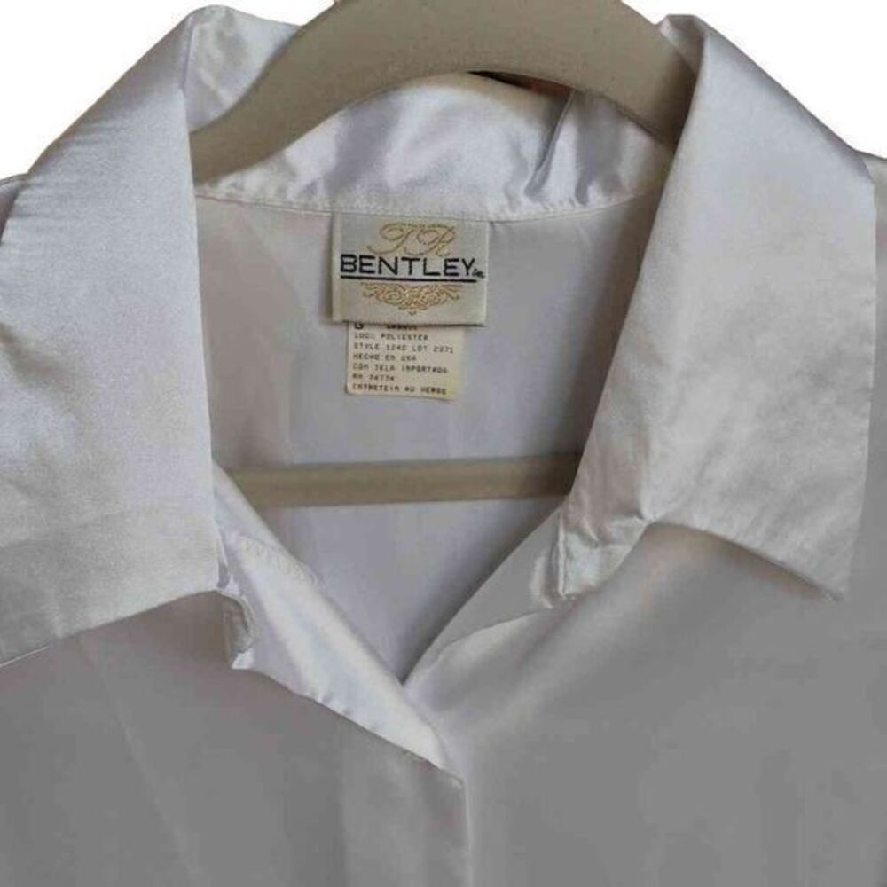 Vintage TR Bentley White Sateen Button Up SZ L‎
